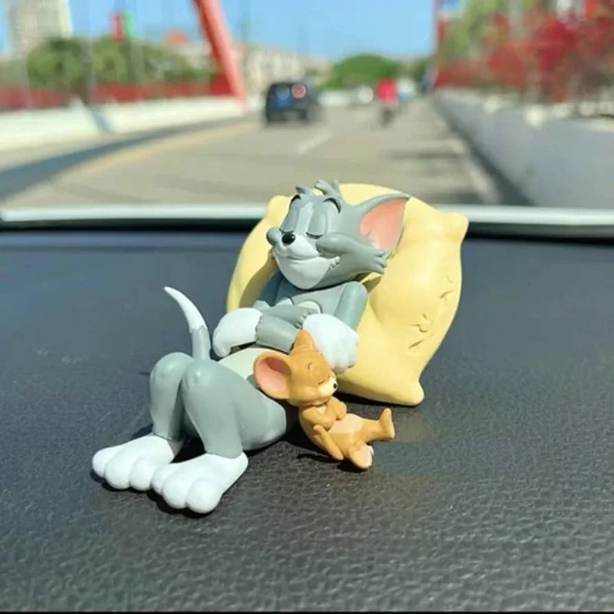 REWOP Resin Cute Car/Home Interior Decoration - Relaxing Cat and Mouse Figurine, Perfect Dashboard Toys and Accessories for Mini Tabletop Decor,6 Cm,4 Cm
